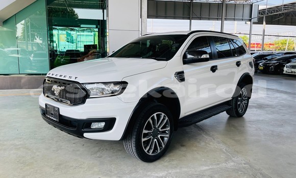 ซื้อ รถมือสอง Ford Everest ขาว รถยนต์ ใน %{เมือง} ใน กรุงเทพมหานคร