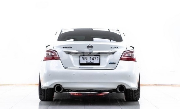Buy Used Nissan Teana White Car in Bangkok in Bangkok Buy Used Nissan Teana White Car in Bangkok in Bangkok