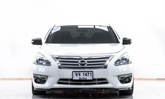 Buy Used Nissan Teana White Car in Bangkok in Bangkok Buy Used Nissan Teana White Car in Bangkok in Bangkok