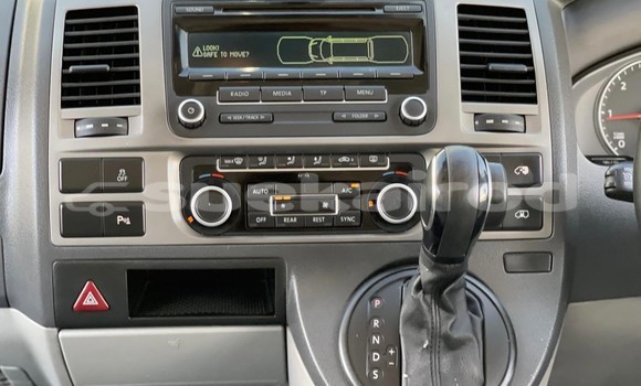 ซื้อ รถมือสอง Volkswagen Caravelle สีน้ำตาล รถยนต์ ใน %{เมือง} ใน กรุงเทพมหานคร ซื้อ รถมือสอง Volkswagen Caravelle สีน้ำตาล รถยนต์ ใน %{เมือง} ใน กรุงเทพมหานคร