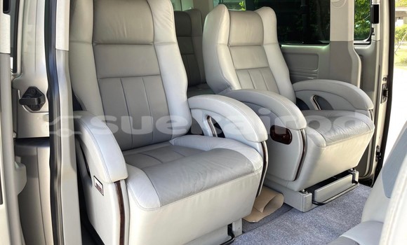 ซื้อ รถมือสอง Volkswagen Caravelle สีน้ำตาล รถยนต์ ใน %{เมือง} ใน กรุงเทพมหานคร ซื้อ รถมือสอง Volkswagen Caravelle สีน้ำตาล รถยนต์ ใน %{เมือง} ใน กรุงเทพมหานคร