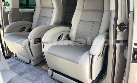 ซื้อ รถมือสอง Volkswagen Caravelle สีน้ำตาล รถยนต์ ใน %{เมือง} ใน กรุงเทพมหานคร ซื้อ รถมือสอง Volkswagen Caravelle สีน้ำตาล รถยนต์ ใน %{เมือง} ใน กรุงเทพมหานคร