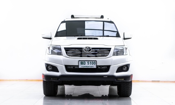 Buy Used Toyota Hiluxe VIGO White Car in Bangkok in Bangkok Buy Used Toyota Hiluxe VIGO White Car in Bangkok in Bangkok
