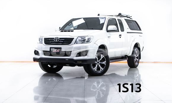 Buy Used Toyota Hiluxe VIGO White Car in Bangkok in Bangkok Buy Used Toyota Hiluxe VIGO White Car in Bangkok in Bangkok