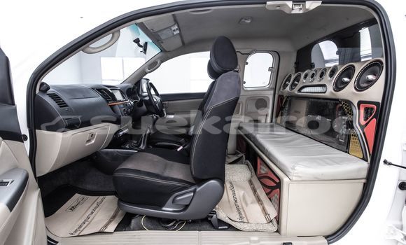 Buy Used Toyota Hiluxe VIGO White Car in Bangkok in Bangkok Buy Used Toyota Hiluxe VIGO White Car in Bangkok in Bangkok