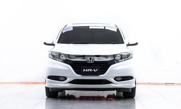 Buy Used Honda HR-V White Car in Bangkok in Bangkok Buy Used Honda HR-V White Car in Bangkok in Bangkok