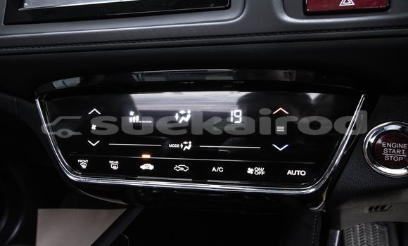 Buy Used Honda HR-V White Car in Bangkok in Bangkok Buy Used Honda HR-V White Car in Bangkok in Bangkok