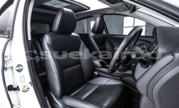 Buy Used Honda HR-V White Car in Bangkok in Bangkok Buy Used Honda HR-V White Car in Bangkok in Bangkok