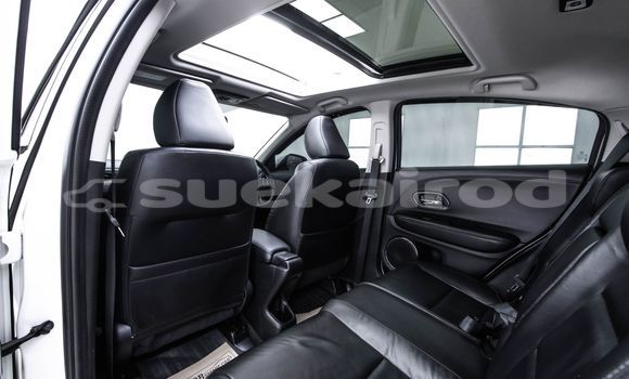 Buy Used Honda HR-V White Car in Bangkok in Bangkok Buy Used Honda HR-V White Car in Bangkok in Bangkok