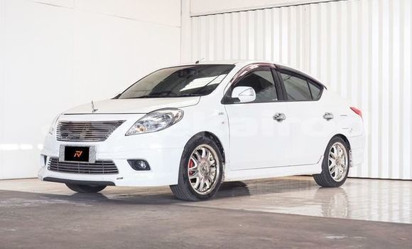 ซื้อ รถมือสอง Nissan Almera ขาว รถยนต์ ใน %{เมือง} ใน กรุงเทพมหานคร