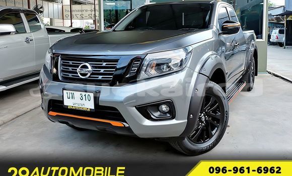 ซื้อ รถมือสอง Nissan NP 300 เงิน รถยนต์ ใน %{เมือง} ใน กรุงเทพมหานคร