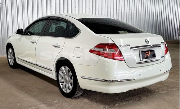 Buy Used Nissan Teana White Car in Bangkok in Bangkok Buy Used Nissan Teana White Car in Bangkok in Bangkok