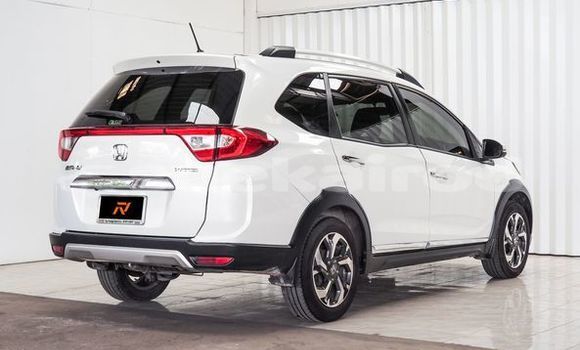 Buy Used Honda BR-V White Car in Bangkok in Bangkok Buy Used Honda BR-V White Car in Bangkok in Bangkok