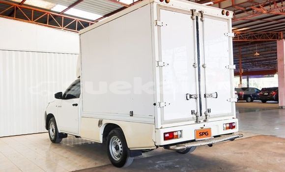 Buy Used Toyota Hiluxe Revo White Car in Bangkok in Bangkok Buy Used Toyota Hiluxe Revo White Car in Bangkok in Bangkok