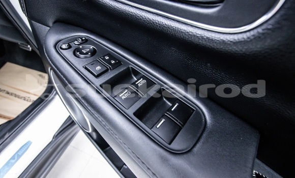 Buy Used Honda HRâV White Car in Bangkok in Bangkok Buy Used Honda HRâV White Car in Bangkok in Bangkok