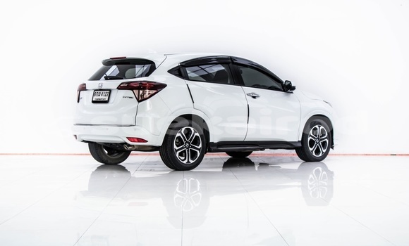 Buy Used Honda HRâV White Car in Bangkok in Bangkok Buy Used Honda HRâV White Car in Bangkok in Bangkok