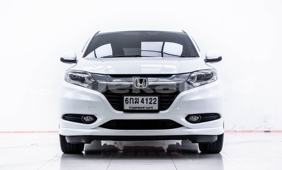 Buy Used Honda HRâV White Car in Bangkok in Bangkok Buy Used Honda HRâV White Car in Bangkok in Bangkok