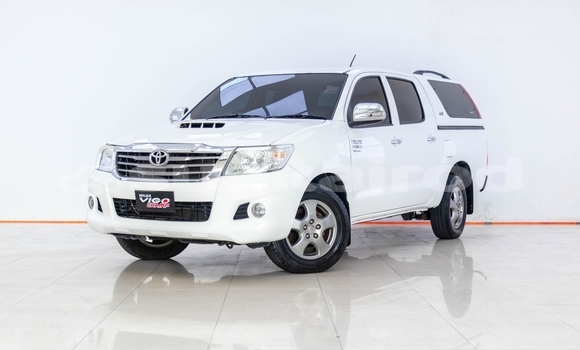 ซื้อ รถมือสอง Toyota Hiluxe VIGO ขาว รถยนต์ ใน %{เมือง} ใน กรุงเทพมหานคร
