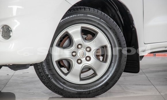 Buy Used Toyota Hiluxe VIGO White Car in Bangkok in Bangkok Buy Used Toyota Hiluxe VIGO White Car in Bangkok in Bangkok