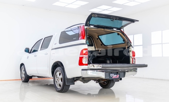 Buy Used Toyota Hiluxe VIGO White Car in Bangkok in Bangkok Buy Used Toyota Hiluxe VIGO White Car in Bangkok in Bangkok