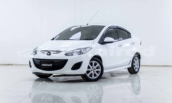 ซื้อ รถมือสอง Mazda 2 ขาว รถยนต์ ใน %{เมือง} ใน กรุงเทพมหานคร