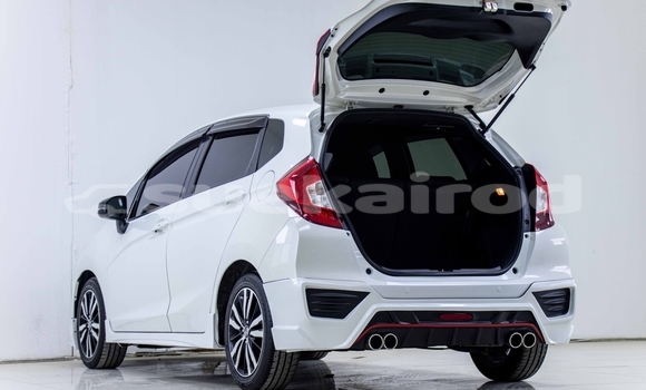 Buy Used Honda Jazz White Car in Bangkok in Bangkok Buy Used Honda Jazz White Car in Bangkok in Bangkok