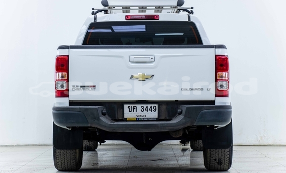 Buy Used Chevrolet Corolado White Car in Bangkok in Bangkok Buy Used Chevrolet Corolado White Car in Bangkok in Bangkok