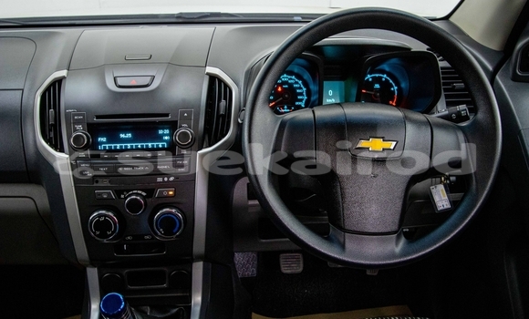 Buy Used Chevrolet Corolado White Car in Bangkok in Bangkok Buy Used Chevrolet Corolado White Car in Bangkok in Bangkok