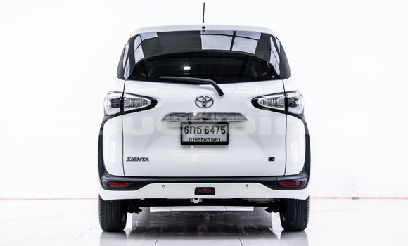 Buy Used Toyota Sienta White Car in Bangkok in Bangkok Buy Used Toyota Sienta White Car in Bangkok in Bangkok