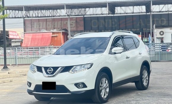 ซื้อ รถมือสอง Nissan X-Trail ขาว รถยนต์ ใน %{เมือง} ใน กรุงเทพมหานคร