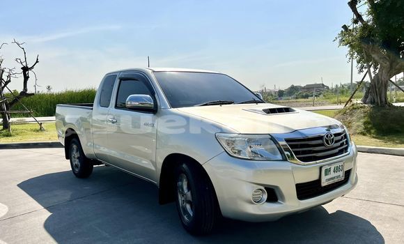 Buy Used Toyota Hiluxe VIGO Silver Car in Bangkok in Bangkok