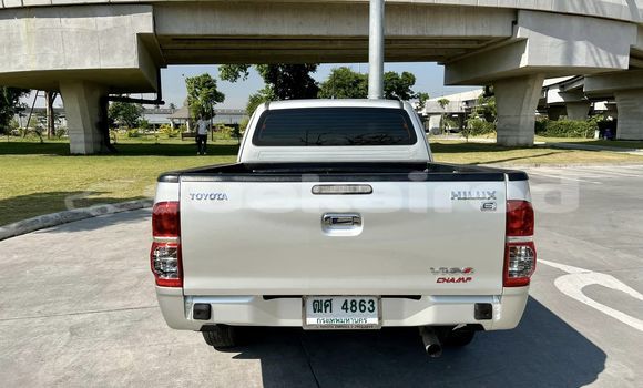 ซื้อ รถมือสอง Toyota Hiluxe VIGO เงิน รถยนต์ ใน %{เมือง} ใน กรุงเทพมหานคร ซื้อ รถมือสอง Toyota Hiluxe VIGO เงิน รถยนต์ ใน %{เมือง} ใน กรุงเทพมหานคร