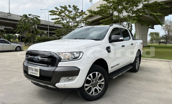 ซื้อ รถมือสอง Ford Ranger ขาว รถยนต์ ใน %{เมือง} ใน กรุงเทพมหานคร