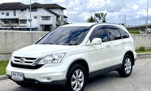 Buy Used Honda CR-V White Car in Bangkok in Bangkok