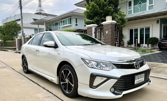 Buy Used Toyota Camry White Car in Bangkok in Bangkok