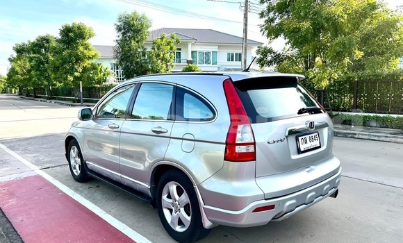 Buy Used Honda CR-V Silver Car in Bangkok in Bangkok Buy Used Honda CR-V Silver Car in Bangkok in Bangkok