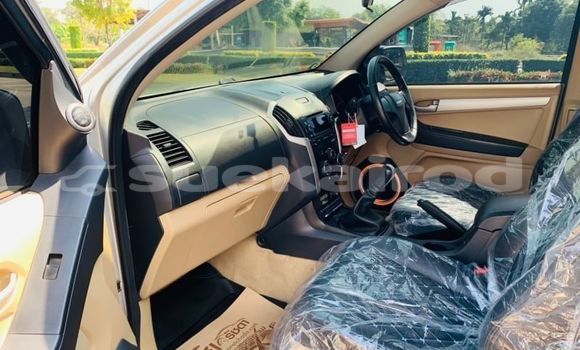 Buy Used Isuzu D-Max Other Car in Bangkok in Bangkok Buy Used Isuzu D-Max Other Car in Bangkok in Bangkok