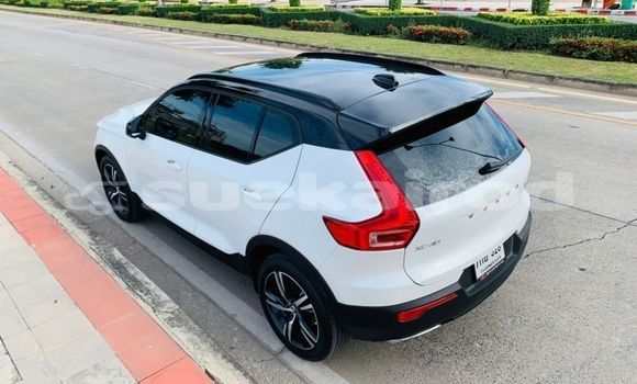 Buy Used Volvo XC40 White Car in Bangkok in Bangkok Buy Used Volvo XC40 White Car in Bangkok in Bangkok