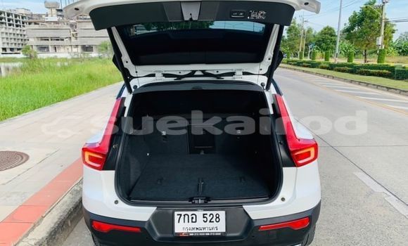 Buy Used Volvo XC40 White Car in Bangkok in Bangkok Buy Used Volvo XC40 White Car in Bangkok in Bangkok