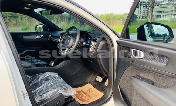 Buy Used Volvo XC40 White Car in Bangkok in Bangkok Buy Used Volvo XC40 White Car in Bangkok in Bangkok