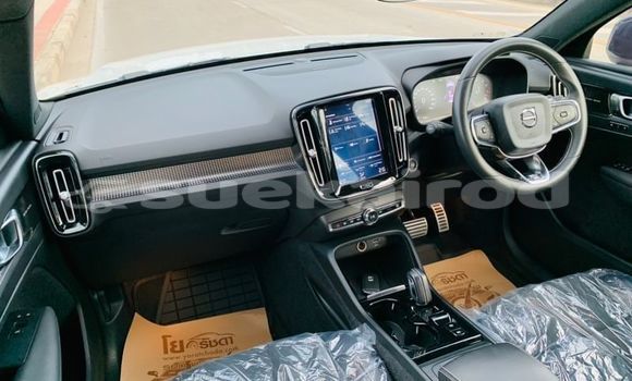 Buy Used Volvo XC40 White Car in Bangkok in Bangkok Buy Used Volvo XC40 White Car in Bangkok in Bangkok
