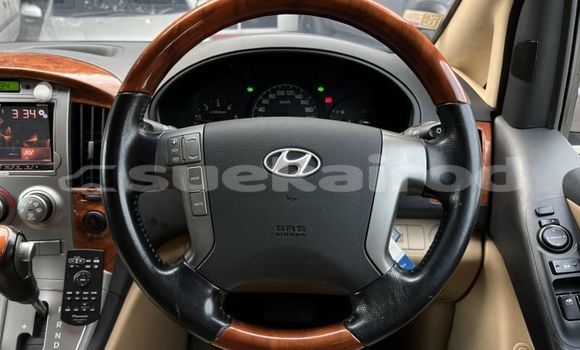 Buy Used Hyundai H1 Brown Car in Bangkok in Bangkok Buy Used Hyundai H1 Brown Car in Bangkok in Bangkok