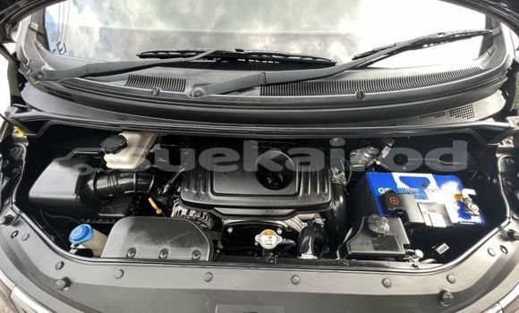 Buy Used Hyundai H1 Brown Car in Bangkok in Bangkok Buy Used Hyundai H1 Brown Car in Bangkok in Bangkok