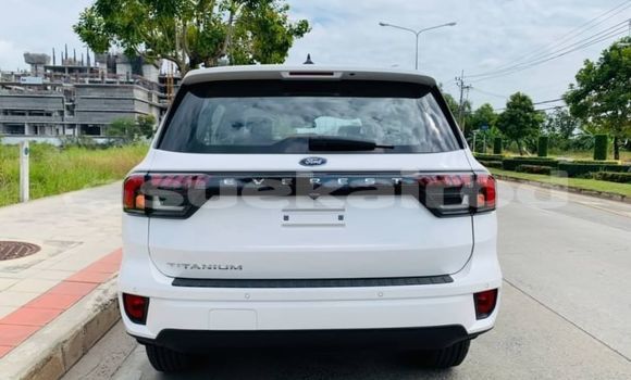 Buy Used Ford Everest White Car in Bangkok in Bangkok Buy Used Ford Everest White Car in Bangkok in Bangkok