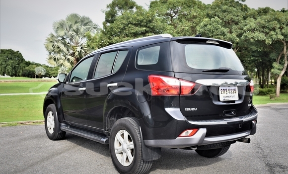 ซื้อ รถมือสอง Isuzu D-Max สีดำ รถยนต์ ใน %{เมือง} ใน กรุงเทพมหานคร ซื้อ รถมือสอง Isuzu D-Max สีดำ รถยนต์ ใน %{เมือง} ใน กรุงเทพมหานคร