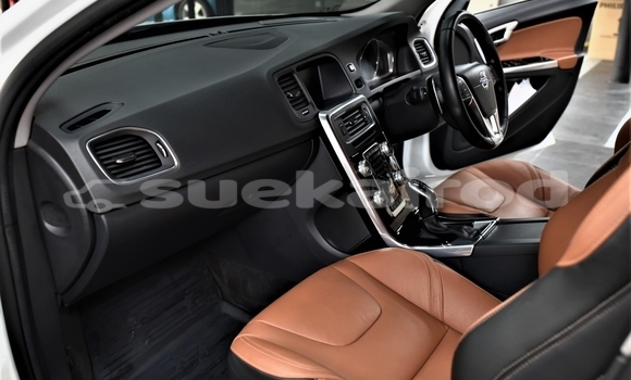 ซื้อ รถมือสอง Volvo V60 ขาว รถยนต์ ใน %{เมือง} ใน กรุงเทพมหานคร ซื้อ รถมือสอง Volvo V60 ขาว รถยนต์ ใน %{เมือง} ใน กรุงเทพมหานคร