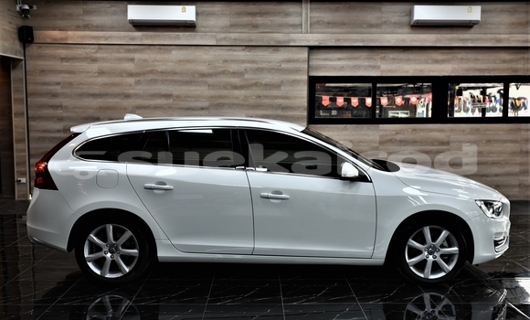 ซื้อ รถมือสอง Volvo V60 ขาว รถยนต์ ใน %{เมือง} ใน กรุงเทพมหานคร ซื้อ รถมือสอง Volvo V60 ขาว รถยนต์ ใน %{เมือง} ใน กรุงเทพมหานคร