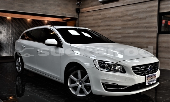 ซื้อ รถมือสอง Volvo V60 ขาว รถยนต์ ใน %{เมือง} ใน กรุงเทพมหานคร ซื้อ รถมือสอง Volvo V60 ขาว รถยนต์ ใน %{เมือง} ใน กรุงเทพมหานคร