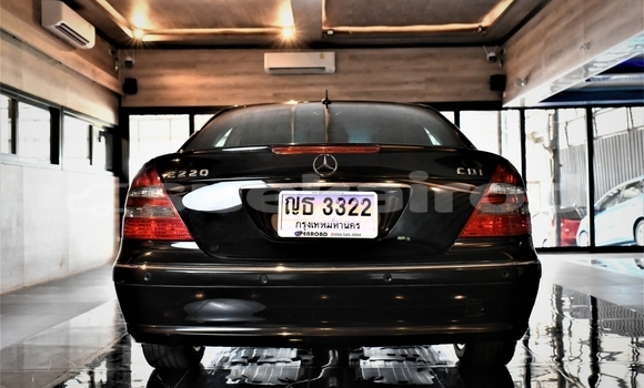 ซื้อ รถมือสอง Mercedes-Benz E200 สีดำ รถยนต์ ใน %{เมือง} ใน กรุงเทพมหานคร ซื้อ รถมือสอง Mercedes-Benz E200 สีดำ รถยนต์ ใน %{เมือง} ใน กรุงเทพมหานคร