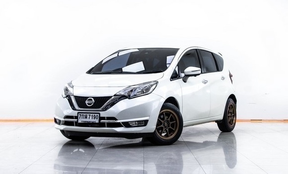 Buy Used Nissan Note White Car in Bangkok in Bangkok